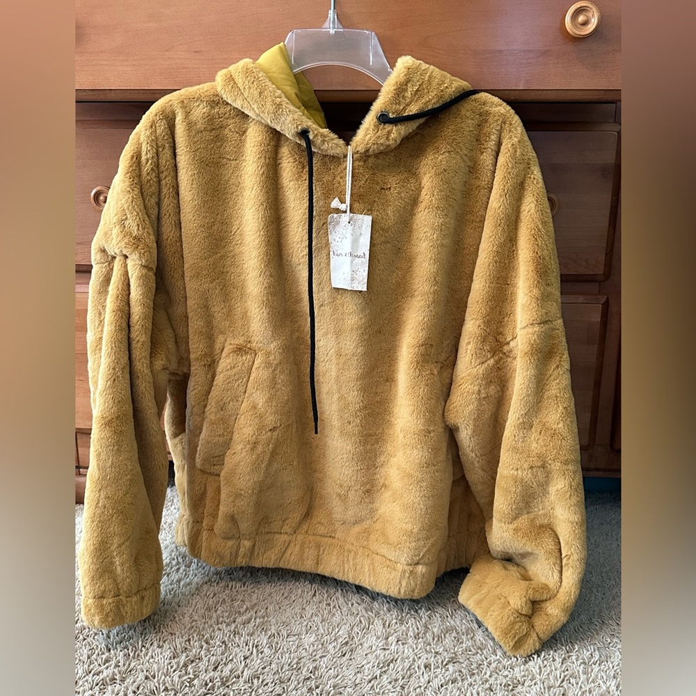 Hem &. Thread Cozy Hoodie